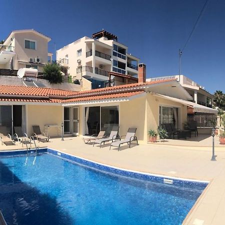 Peyia Palm Villa Paphos Bagian luar foto