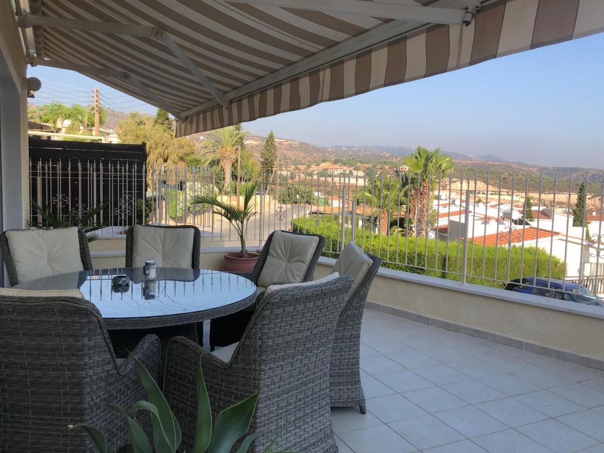 Peyia Palm Villa Paphos Bagian luar foto